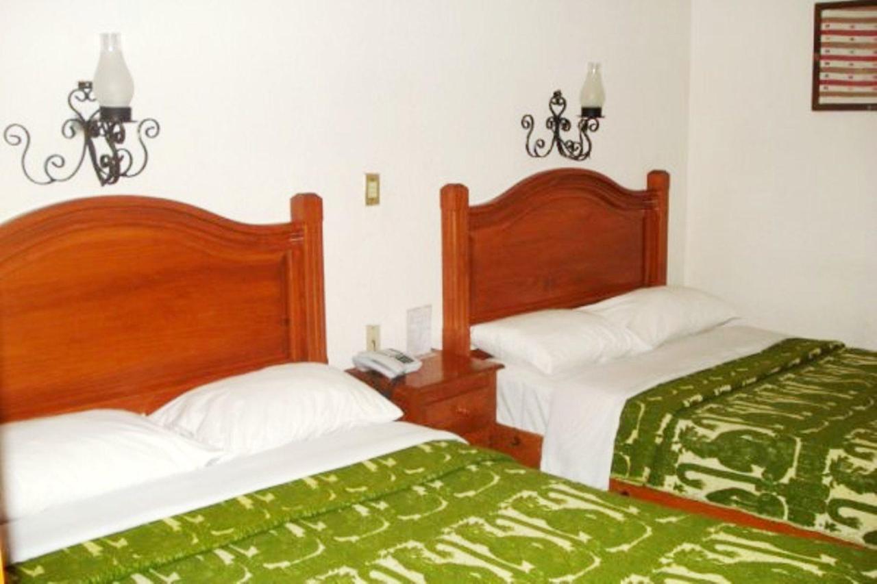 Hotel Don Quijote San Cristóbal de Las Casas Exteriör bild