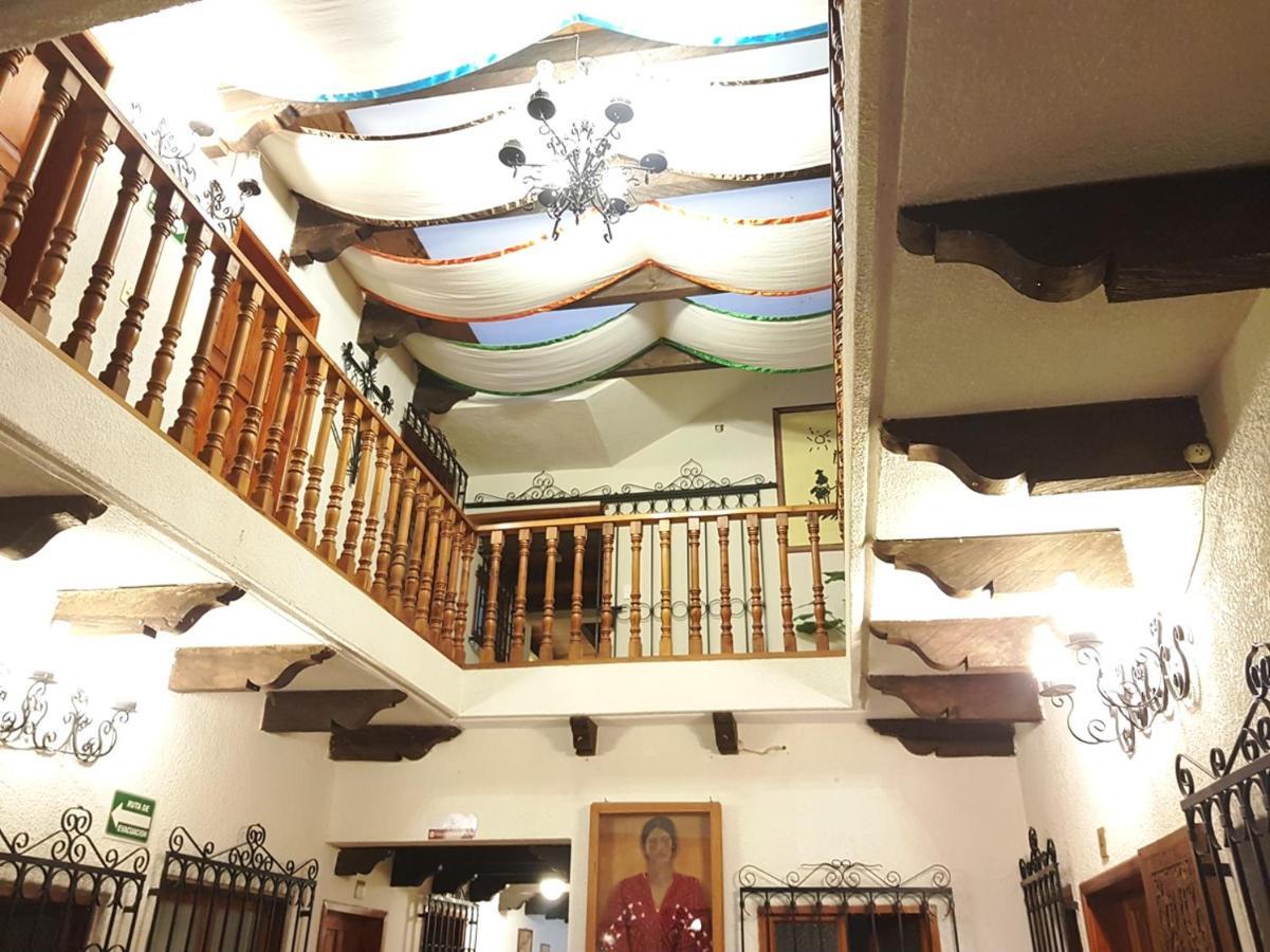 Hotel Don Quijote San Cristóbal de Las Casas Exteriör bild