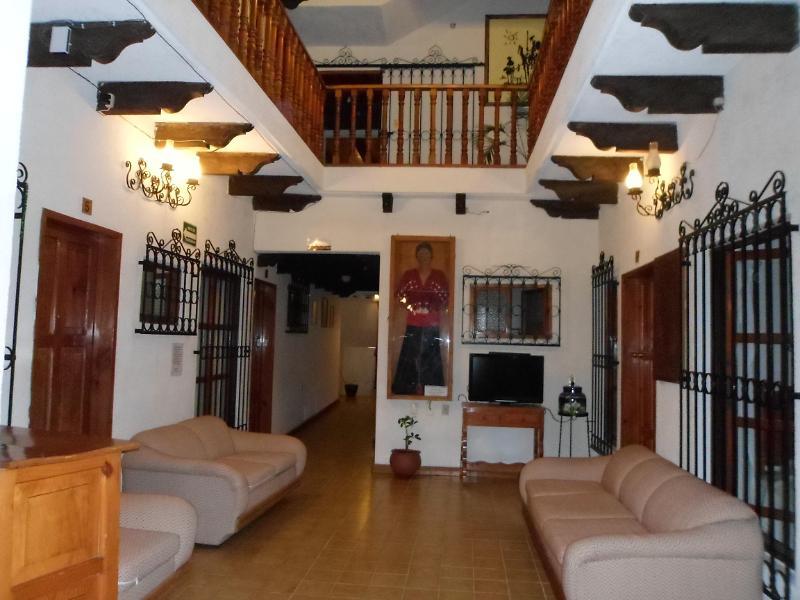 Hotel Don Quijote San Cristóbal de Las Casas Exteriör bild