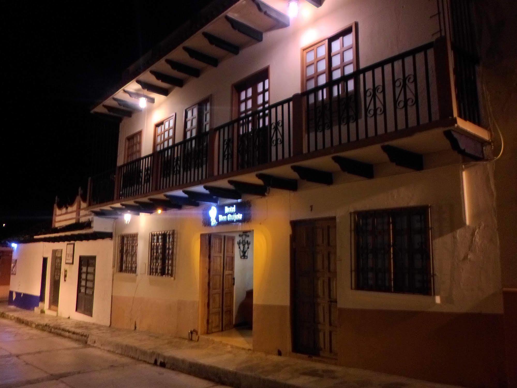 Hotel Don Quijote San Cristóbal de Las Casas Exteriör bild